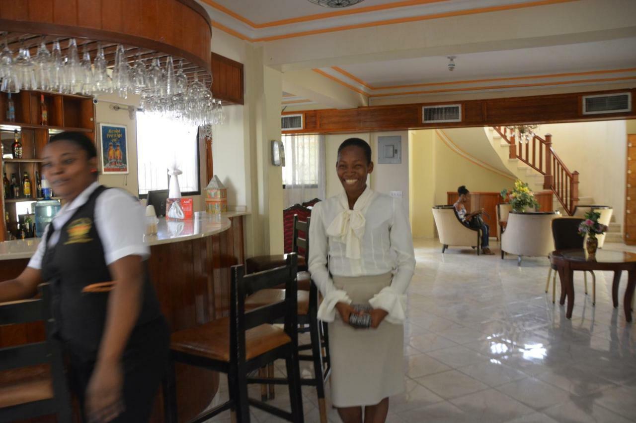 Hotel Tabarre 'S Palace Port-au-Prince Esterno foto